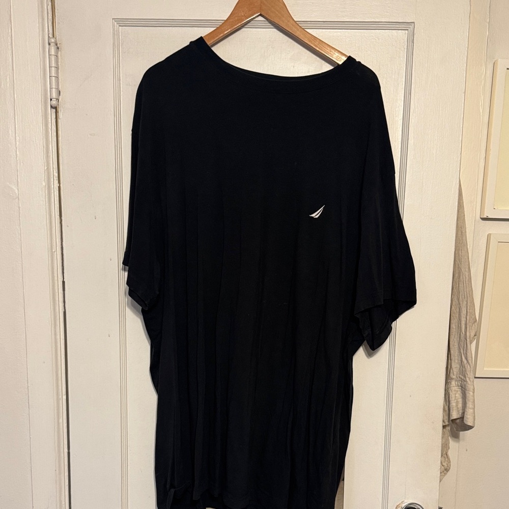 Nautica Men's Classic Black Tee